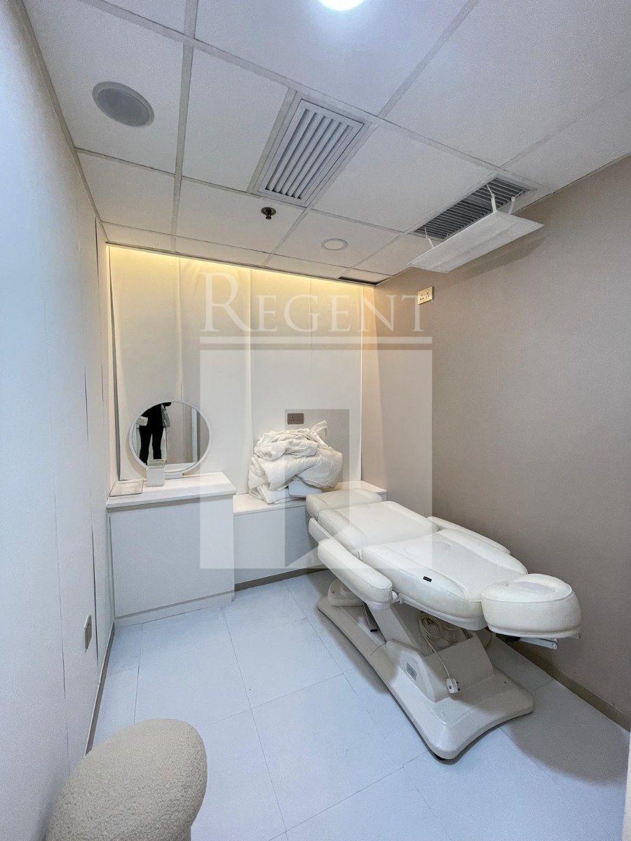 HANG SHUN COMMERCIAL BUILDING (恆信商業大廈)-RGP7958641